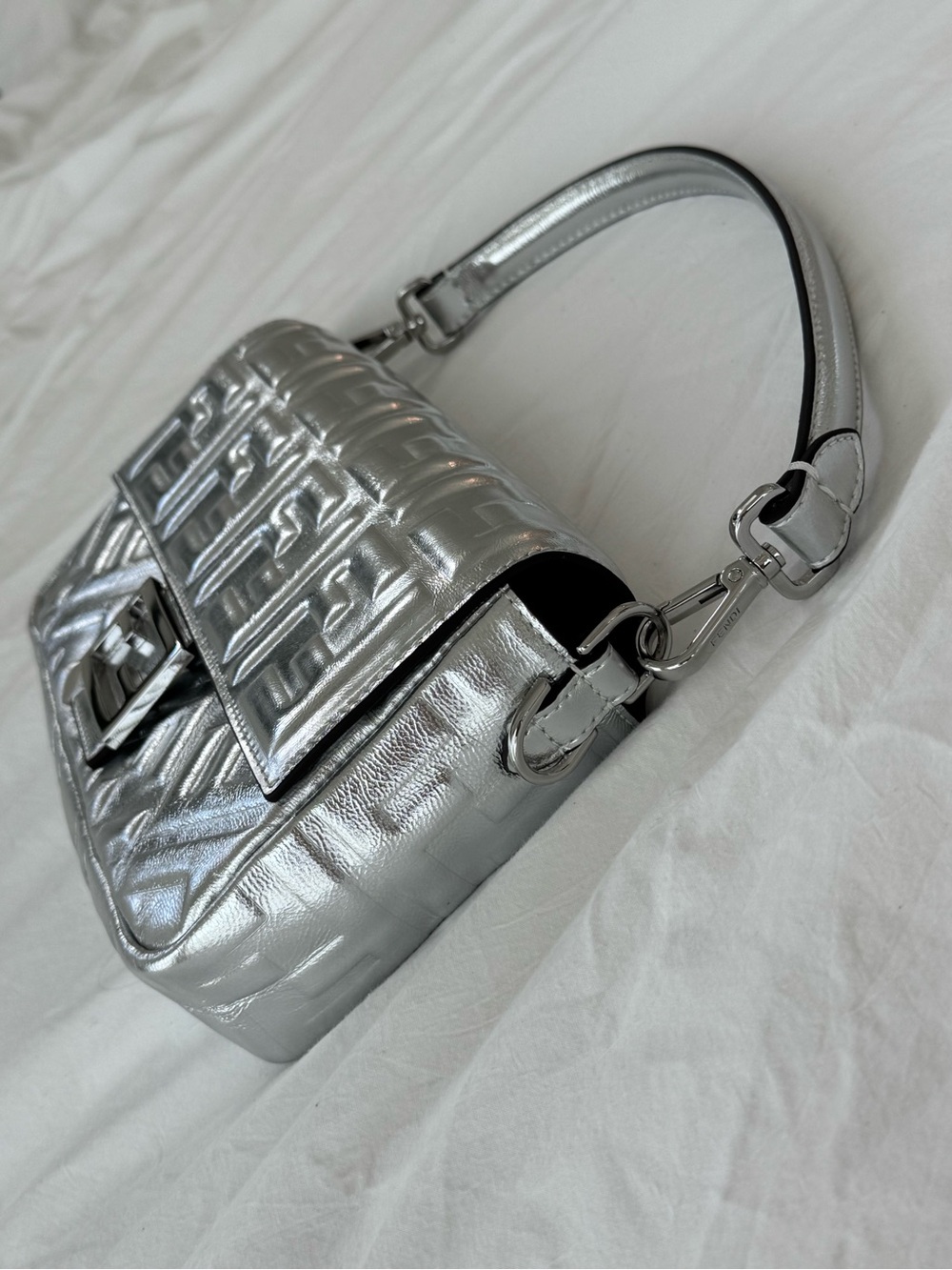 Vintage Fendi Baguette Metallic Silver Embossed Shoulder Bag - Picture 10 of 11
